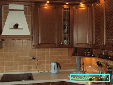 Кој хауба е подобар за кујната? Кој хауба е подобар за кујната?